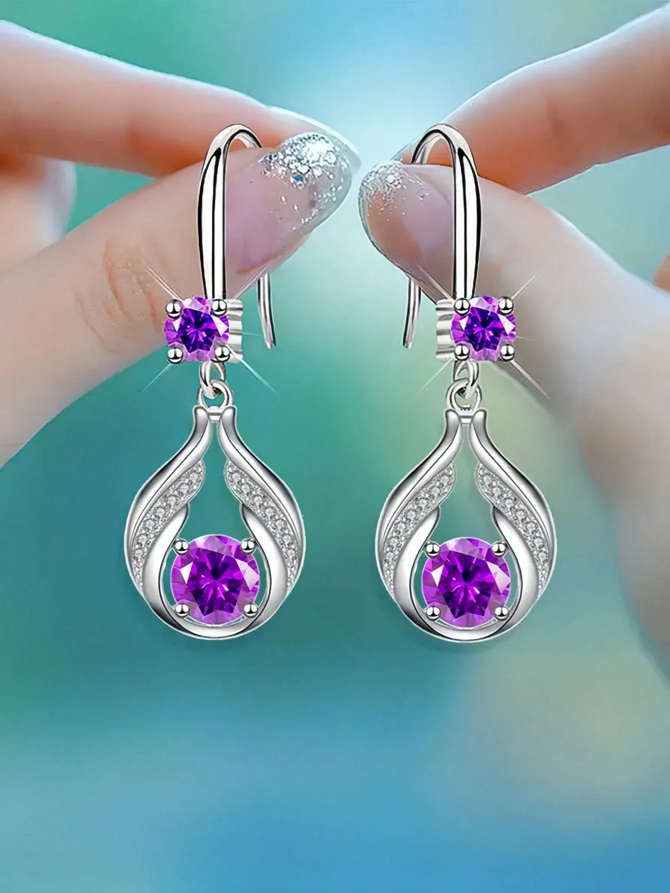 1 Pair Hollow Giraffe Design Colorful Shiny Cubic Zirconia Inlaid Dangle Earrings Elegant Cute Style Delicate Female Gift