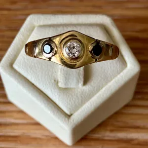 18ct Gold & Diamond Ring | Size Q