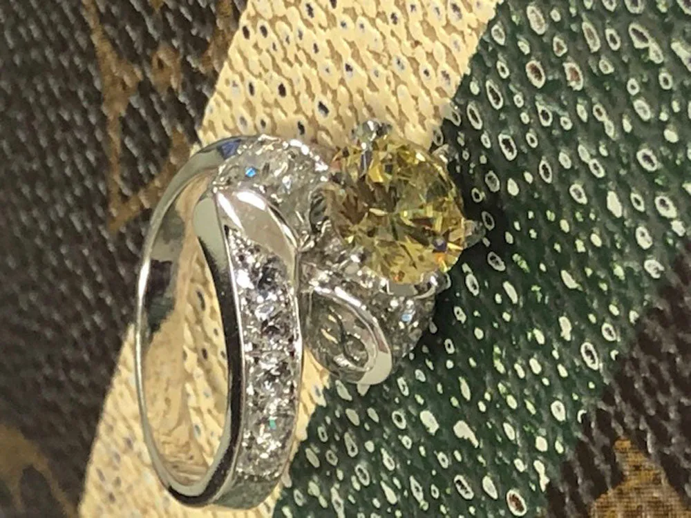 Anniversary Canary 1 Ct Round Twisted Shank Cubic Zirconia Cz Ring