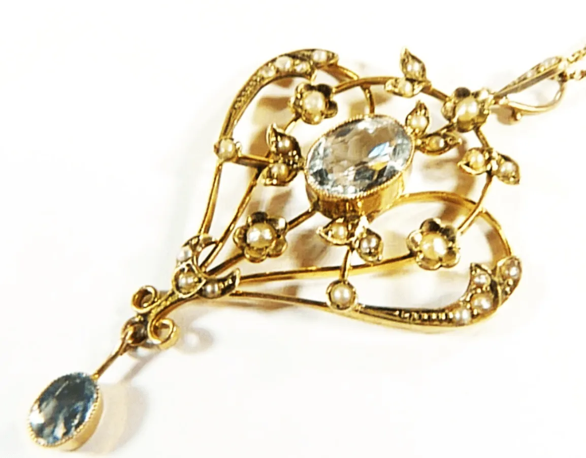 Edwardian 9 ct Gold And Aquamarine Pendant Hallmarked Solid Gold Necklace