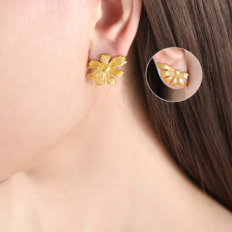 French Retro Gold Flower Asymmetric Earrings - Personalized Titanium Steel Plated Fashion Earrings