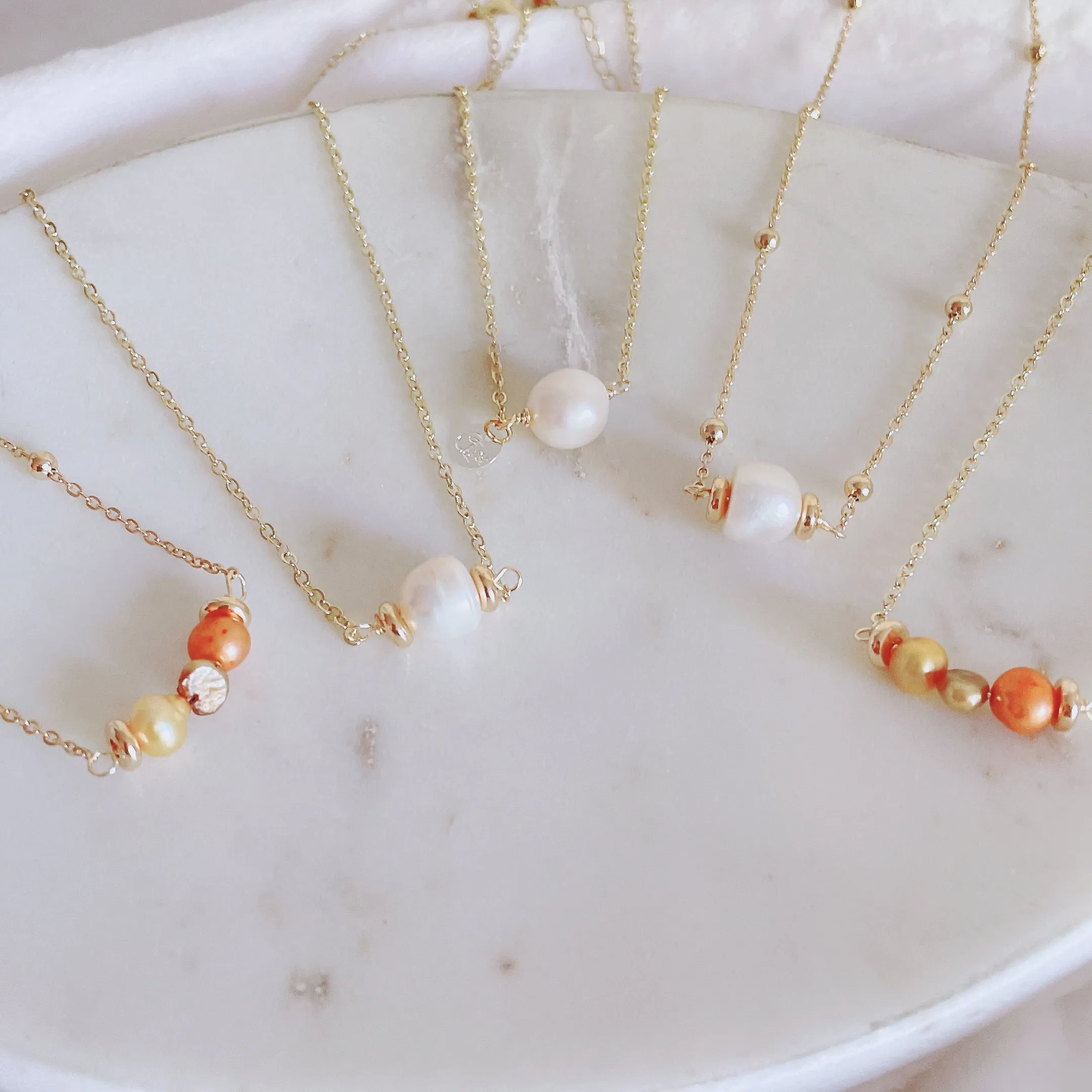 Pearl gold chains necklaces