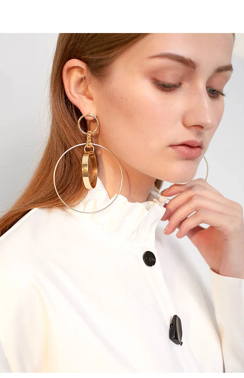 Personality, simple and fashionable circle earrings, fashionable and versatile hollow round pendant earrings, earrings