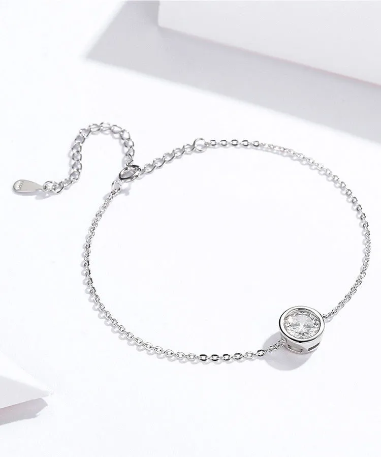 Simple small round zircon bracelet