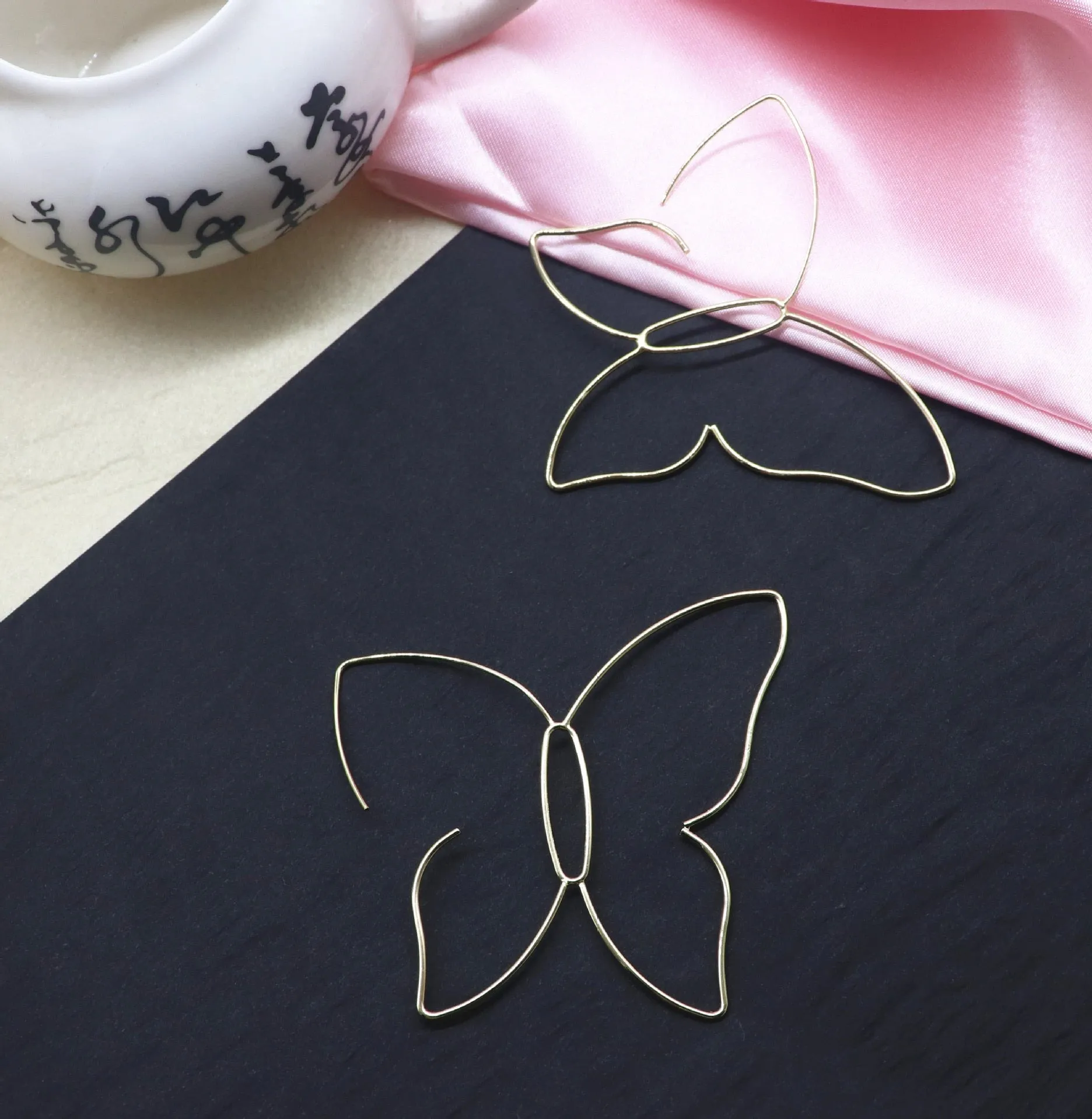 TEEK - Big Butterfly Hook Earrings